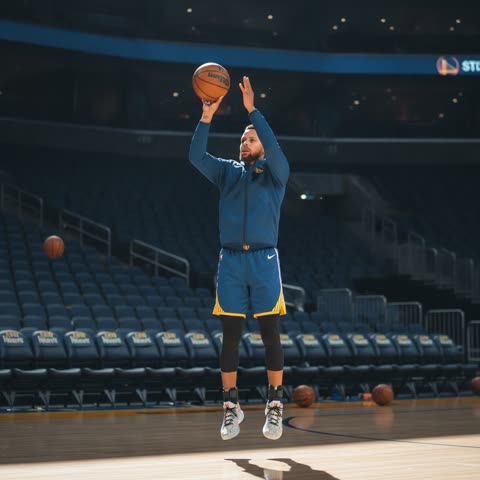 Steph Curry pre-game shots
